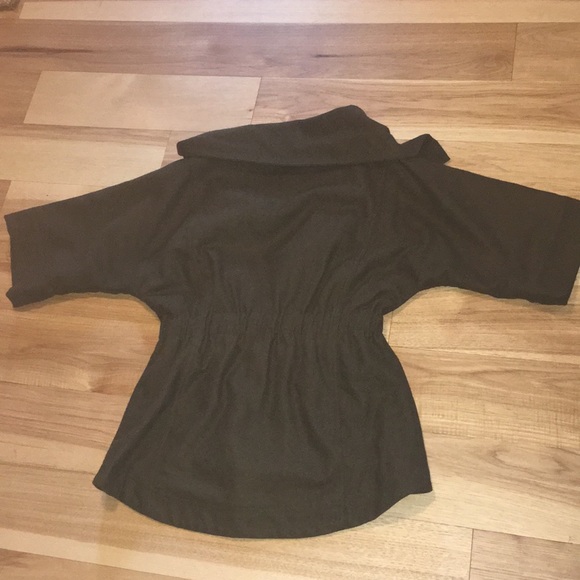 Jacket - Picture 3 of 4